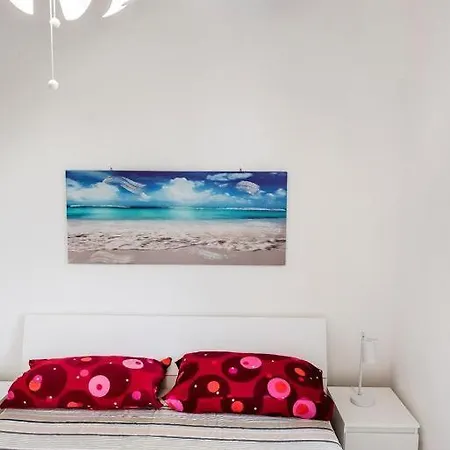 S311 - Sirolo, Nuovo Bilocale Completamente Ristrutturato Apartment *